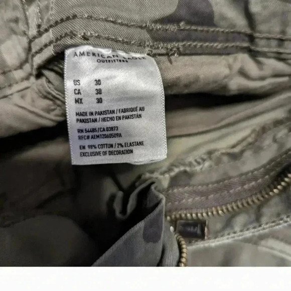NWOT American Eagle Classic Camo Cargo Shorts - Picture 6 of 6